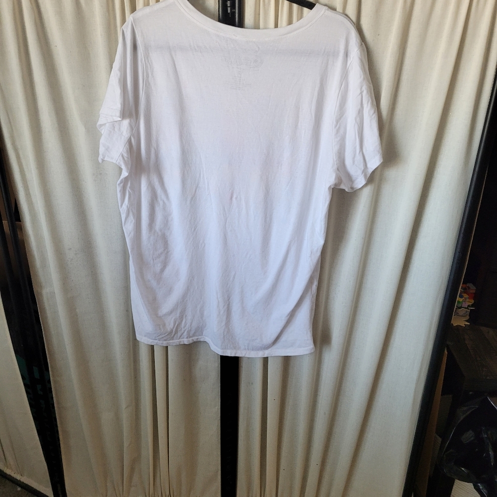 Torrid size 2 Sailor Moon white tshirt - Picture 4 of 4